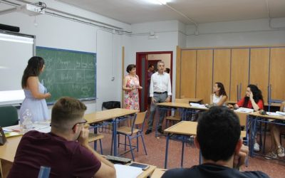Los cursos intensivos de inglés municipales acogen a 60 alumnos de B1 y B2