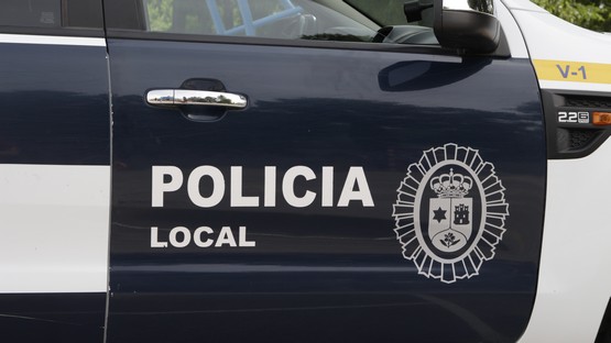 Un fuerte olor a gas obliga a Policía Local a entrar en una vivienda de la calle Federico García Lorca 1