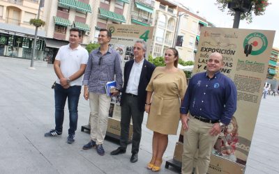 La Plaza Nueva acoge la exposición ‘Vespas y cine’ con motivo de la séptima Ruta Subbética