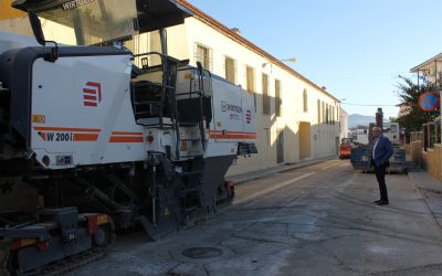 El ayuntamiento interviene con el Plan de Asfalto en una veintena de calles y rotondas