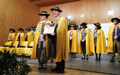 La ruta Caminos de Pasión recibe el nombramiento de Cofrade de Honor de la Cofradía Amigos del Olivo de Baena