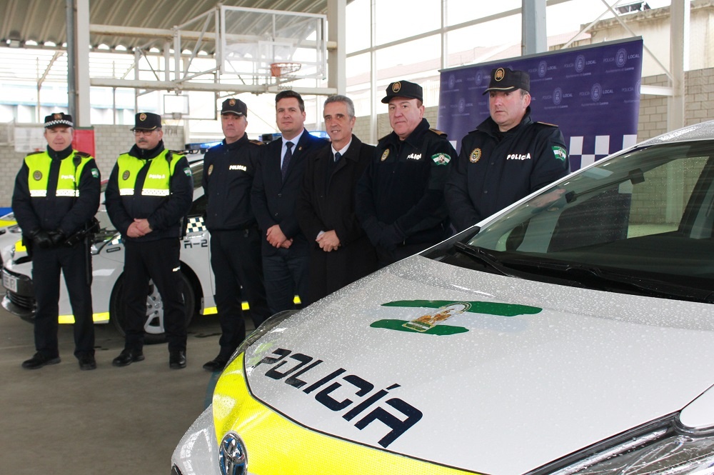 Policía Local estrena cuatro nuevos coches patrulla  1