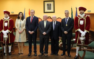 Lucena saluda a Árcangel Bedmar, Antonio Cruz y José Luis Sánchez Arjona como nuevos cronistas de la ciudad