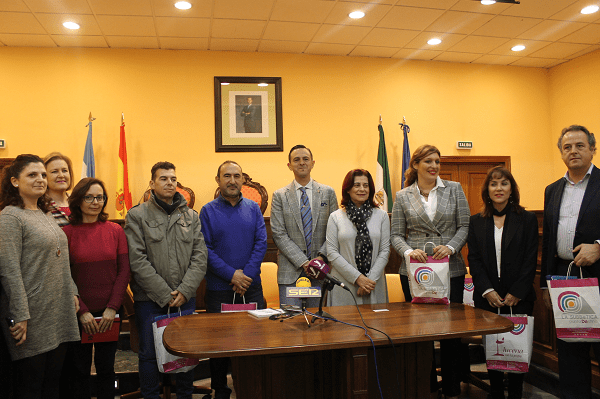 La Diputación de Huelva se interesa por el modelo de promoción del sector del mueble de Lucena 1