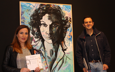 Los ‘rostros y multitudes’ de Pepa Cantero llenan el Palacio de los Condes de Santa Ana