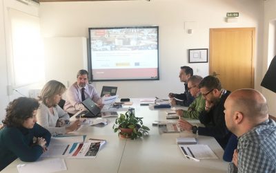 El Ayuntamiento de Lucena estudia con colectivos empresariales la solicitud de un nuevo programa formativo