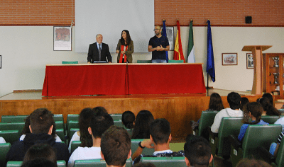 La programación del 400 aniversario llega a los centros educativos