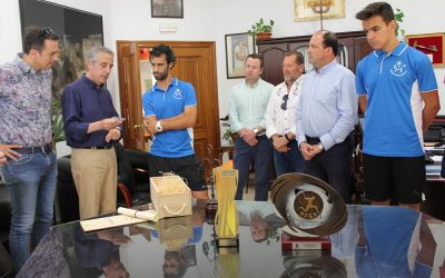 El Ayuntamiento de Lucena felicita al Surco Aventura por su ascenso a la élite del atletimo español