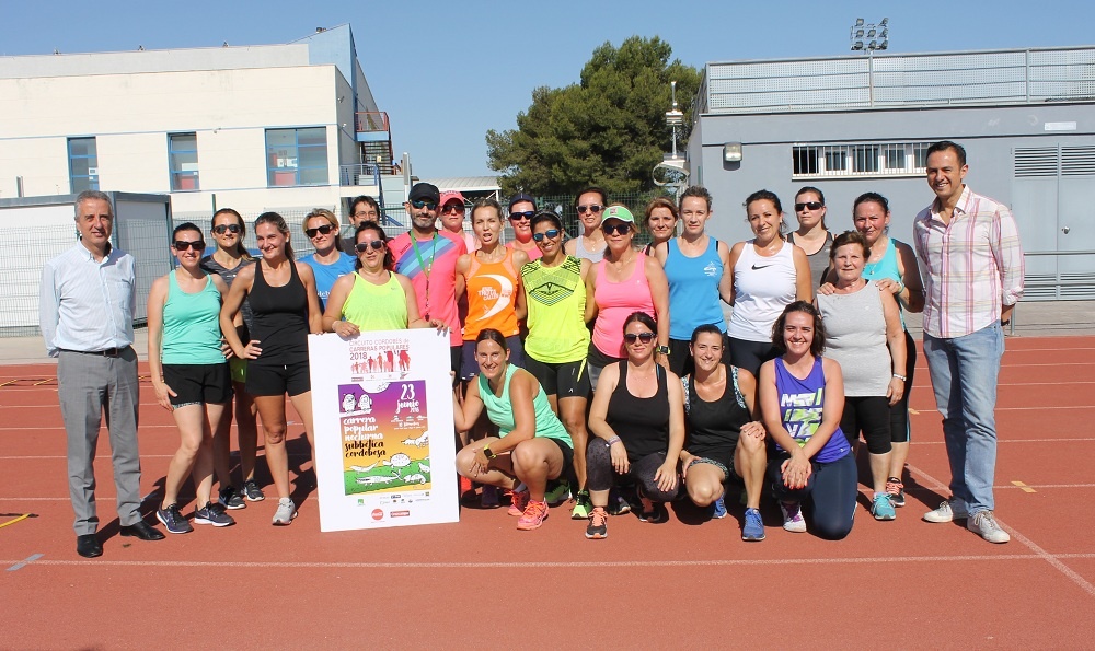 Las corredoras del programa municipal ‘Mujer y Running’ se interesan por la Carrera Nocturna de la Subbética 1