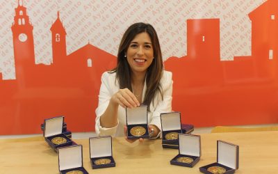 El Ayuntamiento lanza una medalla conmemorativa con motivo del 400 aniversario del Título de Ciudad de Lucena