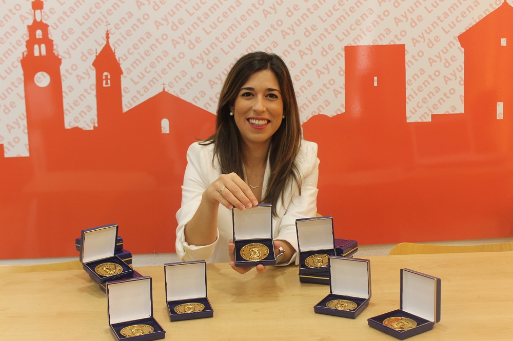 El Ayuntamiento lanza una medalla conmemorativa con motivo del 400 aniversario del Título de Ciudad de Lucena 1