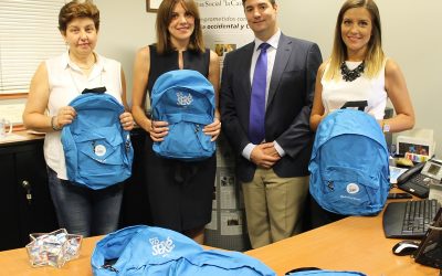 La Obra Social de ‘la Caixa’ entrega al ayuntamiento 280 kits escolares para su distribución entre las familias en exclusión social