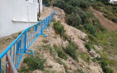 27 empresas optan a la reconstrucción del muro de contención del río Lucena a su paso por Casatejada