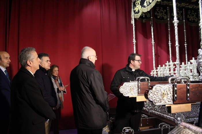 Monseñor Bravi finaliza en Lucena su visita a la Ruta Caminos de Pasión 1