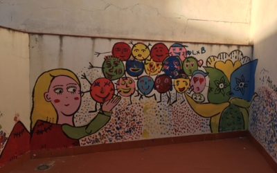 Bomberos Unidos Sin Fronteras difunde su actividad solidaria entre los menores de Lucena