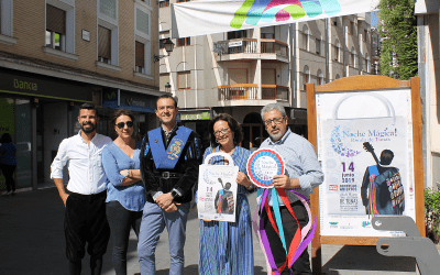 Las tunas pondrán música a los comercios en una nueva Noche Mágica en Lucena