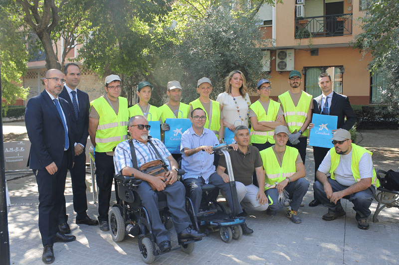 El Ayuntamiento colabora un año más con AMFE en su programa de inserción laboral dirigido a personas con discapacidad 1