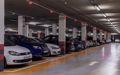 La empresa Agua y Energía de Granada asume la gestión del aparcamiento de la Plaza Nueva
