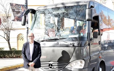 El Ayuntamiento de Lucena pone en marcha un autobús navideño hasta el Centro