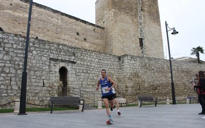 Javier Arcas y Fátima Ouhaddou reinan en la media lucentina