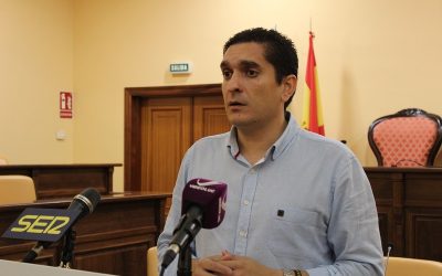 El Servicio Deportivo Municipal inicia con las pistas de atletismo y tenis su plan de reapertura de instalaciones