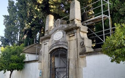 Avanzan a buen ritmo las obras de restauración de la fachada del cementerio Nuestra Señora de Araceli