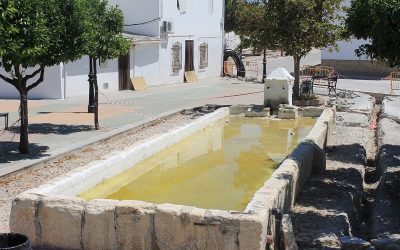 El Ayuntamiento de Lucena interviene en la mejora del suministro de la Fuente del Pilar de las Navas