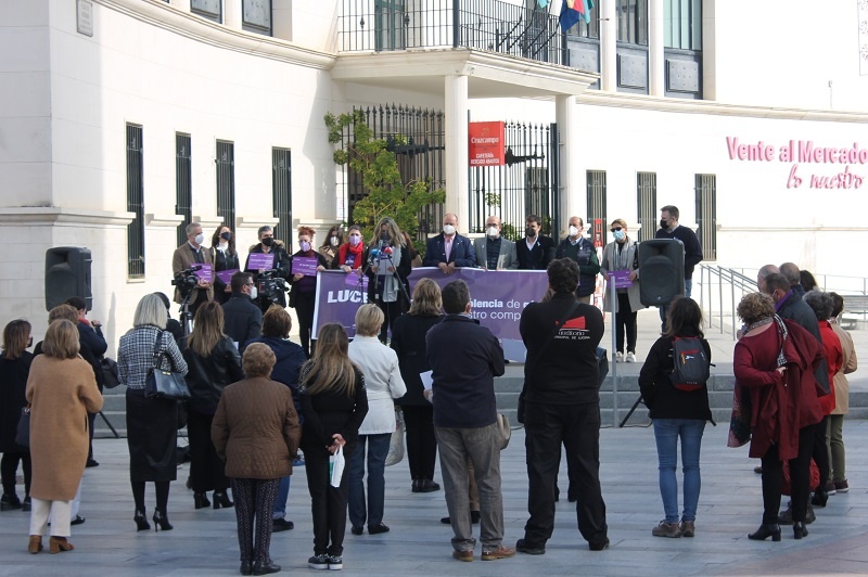 El Ayuntamiento de Lucena celebra el 25N con una condena rotunda de la violencia machista 1