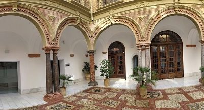 Patrimonio Histórico-Artístico restaura los elementos pétreos exteriores del Palacio de los Condes de Santa Ana