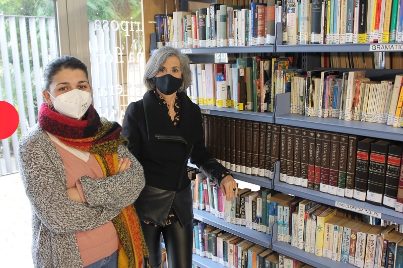La familia de Manuel Osuna dona parte de su colección privada de libros a la Biblioteca Pública de Lucena 1