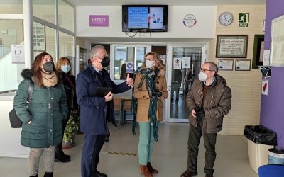 La Consejería de Educación invierte unos 100.000 euros en placas fotovoltaicas en los IES Juan de Aréjula e IES Marqués de Comares