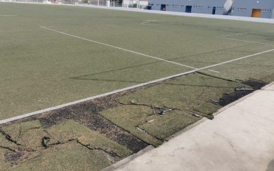 El Ayuntamiento de Lucena pone en marcha la renovación del césped del campo de fútbol número 1 de la Ciudad Deportiva