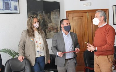 Lucena formaliza su adhesión a la Red de Municipios Orgullosos