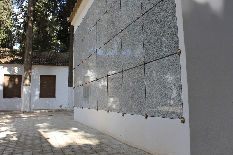 El Ayuntamiento de Lucena construye 64 nuevos columbarios en el cementerio Nuestra Señora de Araceli 1