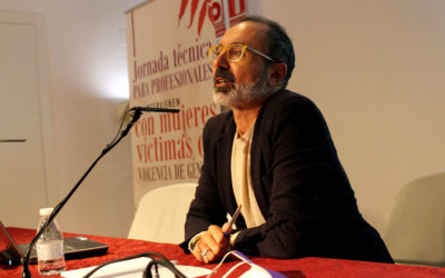 Medio centenar de profesionales se dan cita en las jornadas técnicas del Centro de la Mujer