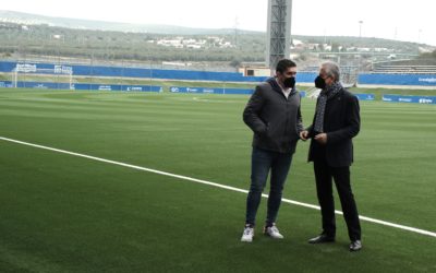 El Estadio Municipal Ciudad de Lucena estrena nuevo césped artificial