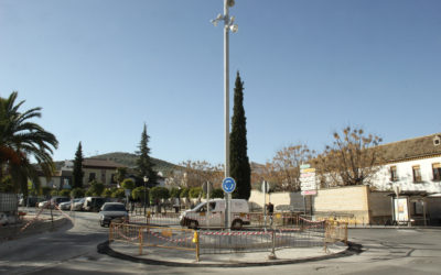 Una glorieta y un nuevo carril de espera eliminarán la densidad del tráfico en el cruce de la Ronda con la carretera del Santuario