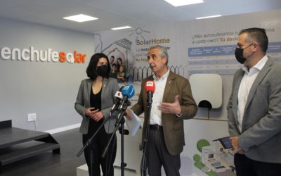 Juan Pérez aplaude la apuesta en Lucena por las energías renovables