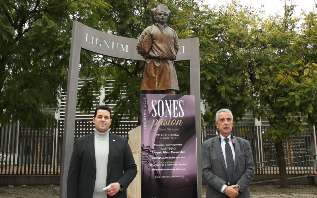 Juan Pérez y Eduardo García presentan 'Sones de pasión' junto al monumento al Santero
