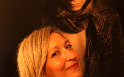 Las escenas sin título de Marina Sogo habitan el Palacio de los Condes de Santa Ana