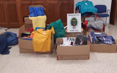 La Policía Local interviene más de 800 prendas de ropa falsificada