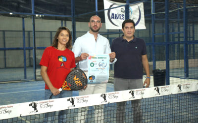 Pádel benéfico a favor de la Fundación Acuarela de Barrios