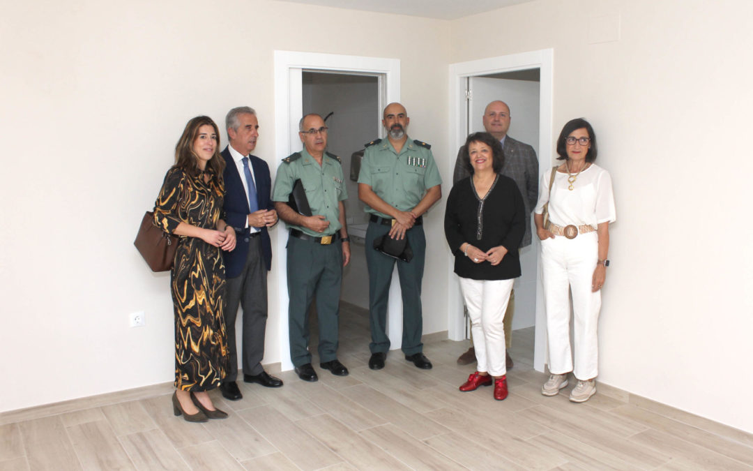 El Ayuntamiento de Lucena invierte más de 60.000 euros del PFEA en el cuartel de la Guardia Civil