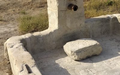 El Ayuntamiento de Lucena denuncia el robo del pilar de la fuente del Cortijo Grande del Duque del siglo XVII