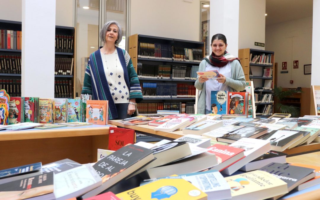 La Biblioteca Municipal de Lucena amplía su fondo de libros para consulta y préstamo