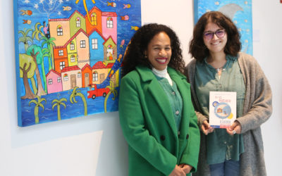 Patricia Martínez firma su primera exposición en Lucena