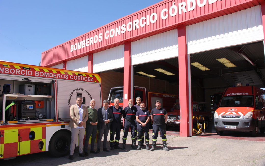 Presentación nuevo BUL parque de bomberos de Lucena