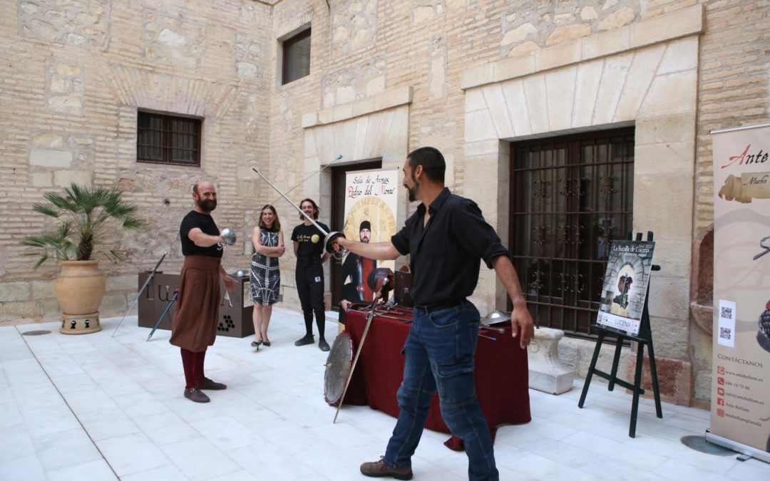 Esgrima y una recreación teatralizada ponen el broche a las actividades por la Batalla de Lucena