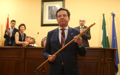 El Pleno designa a Aurelio Fernández García nuevo alcalde de Lucena