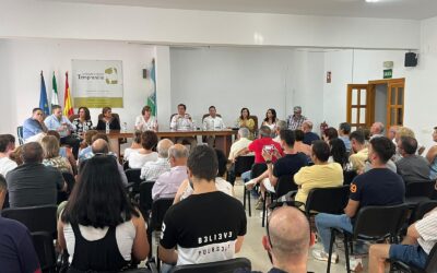 El nuevo gobierno local se presenta en la reunión vecinal en Jauja